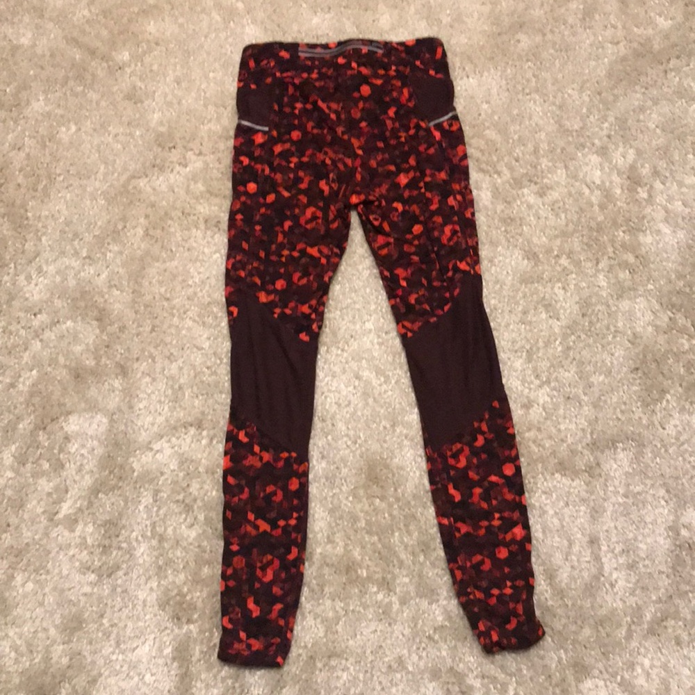 🔥NWOT Red Athleta Legging/Tight